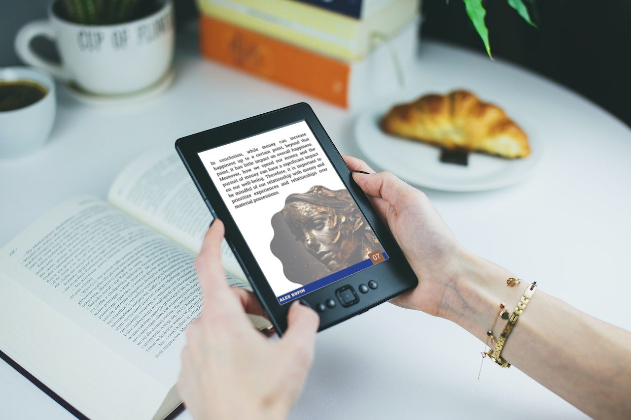 Money, girls & digital | Digital Book